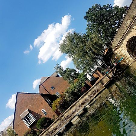 The Ox1 Oxford Exterior foto